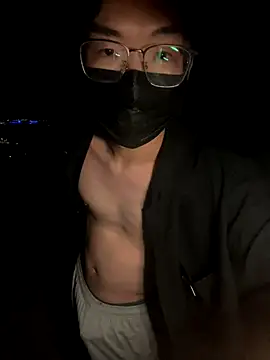 Snapshot of yfx468 chatting on October 29, 2025, 4:42 pm yfx468 online show from October 29, 2025, 4:42 pm