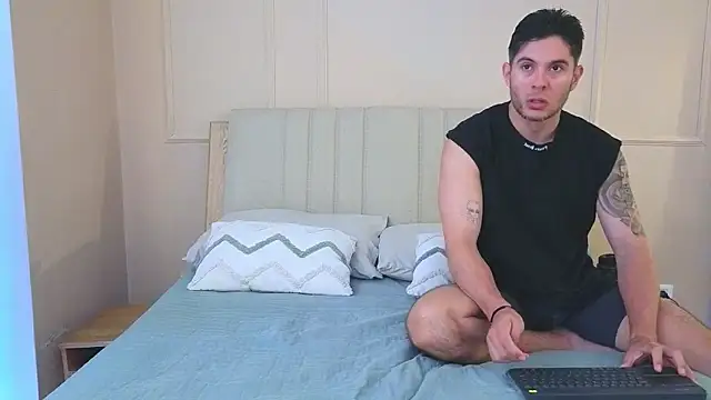Snapshot of mr_danni chatting on June 4, 2026, 6:47 pm mr danni online show from June 4, 2026, 6:47 pm
