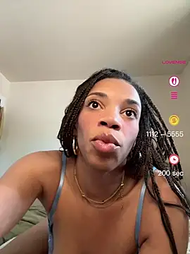Snapshot of goddesskash chatting on April 26, 2026, 6:05 pm goddesskash online show from April 26, 2026, 6:05 pm