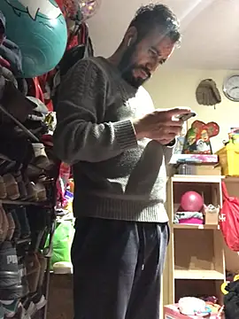 leonardohot1987 online show from February 1, 2025, 5:39 am