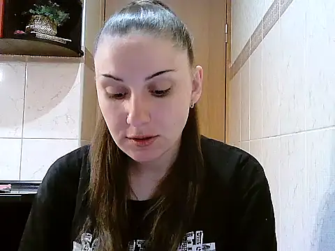 Snapshot of Yuliia30 chatting on April 24, 2026, 4:53 pm Yuliia30 online show from April 24, 2026, 4:53 pm