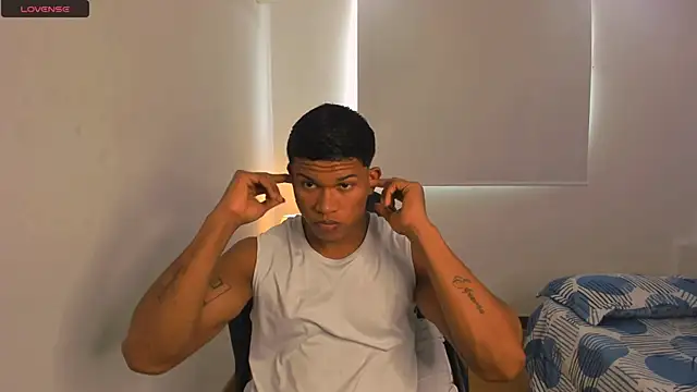 Snapshot of maxsteel177 chatting on February 26, 2025, 8:11 pm maxsteel177 online show from February 26, 2025, 8:11 pm