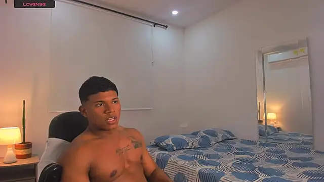 Snapshot of maxsteel177 chatting on March 4, 2025, 2:17 am maxsteel177 online show from March 4, 2025, 2:17 am