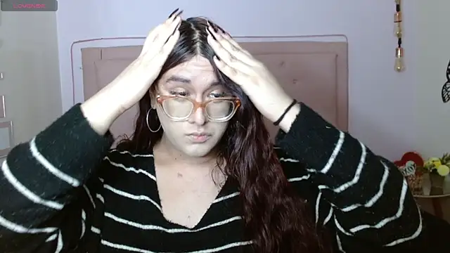 kathepickmanx online show from December 21, 2025, 3:35 am