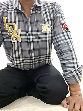 13horny13 online show from March 5, 2025, 12:00 pm