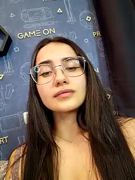 Snapshot of LittleX_Angel chatting on January 19, 2025, 11:45 am LittleX Angel online show from January 19, 2025, 11:45 am