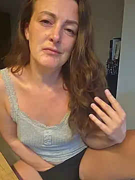 Snapshot of cumtomama chatting on July 13, 2026, 7:38 pm cumtomama online show from July 13, 2026, 7:38 pm