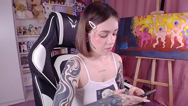 Snapshot of Catharsisi chatting on January 24, 2025, 3:24 pm Catharsisi online show from January 24, 2025, 3:24 pm