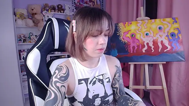 Snapshot of Catharsisi chatting on January 29, 2025, 5:13 pm Catharsisi online show from January 29, 2025, 5:13 pm