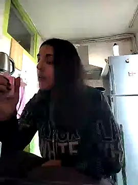 Snapshot of Rosanna_Rennie chatting on February 4, 2025, 6:25 am Rosanna Rennie online show from February 4, 2025, 6:25 am