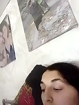 Snapshot of Rosanna_Rennie chatting on October 2, 2025, 1:23 am Rosanna Rennie online show from October 2, 2025, 1:23 am