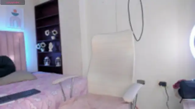 Snapshot of Kathe_slim chatting on April 30, 2026, 8:57 pm Kathe slim online show from April 30, 2026, 8:57 pm