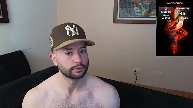 hairyncuteass online show from July 17, 2026, 2:56 pm