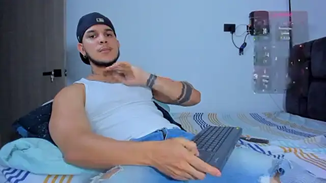 austinoficial online show from March 8, 2026, 2:04 am