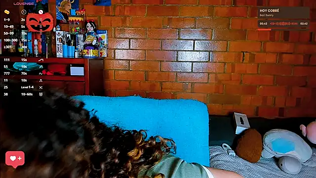 Annycolin  online show from November 11, 2025, 4:12 am