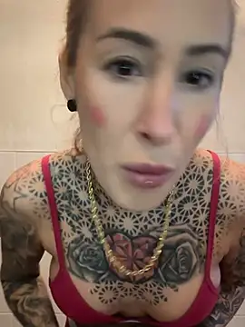 Snapshot of Black_sweet_Rose chatting on January 11, 2026, 2:44 pm Black sweet Rose online show from January 11, 2026, 2:44 pm