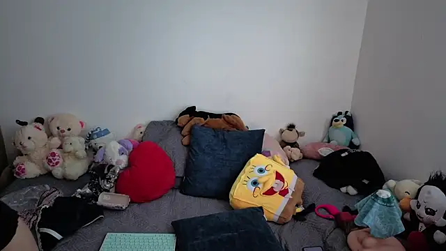 Princezzlove3 online show from February 19, 2026, 12:34 pm