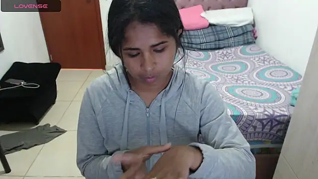 Snapshot of july-feria chatting on March 14, 2025, 9:00 pm july-feria online show from March 14, 2025, 9:00 pm