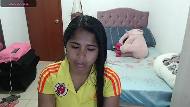 Snapshot of july-feria chatting on September 9, 2025, 5:23 pm july-feria online show from September 9, 2025, 5:23 pm