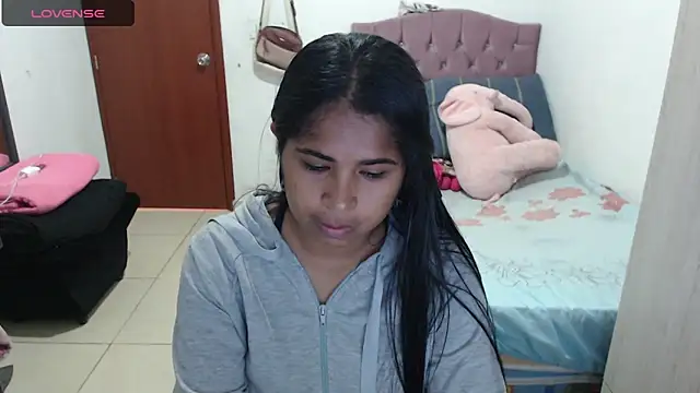 Snapshot of july-feria chatting on September 23, 2025, 5:27 pm july-feria online show from September 23, 2025, 5:27 pm