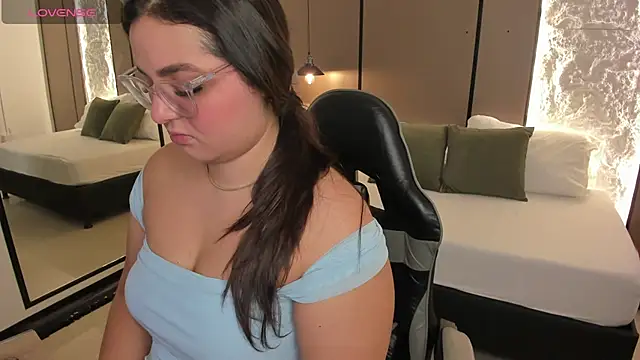 Snapshot of lilly_ass_ chatting on July 10, 2026, 1:03 pm lilly ass online show from July 10, 2026, 1:03 pm