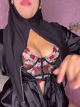 zahra Jalid online show from March 25, 2026, 1:22 am