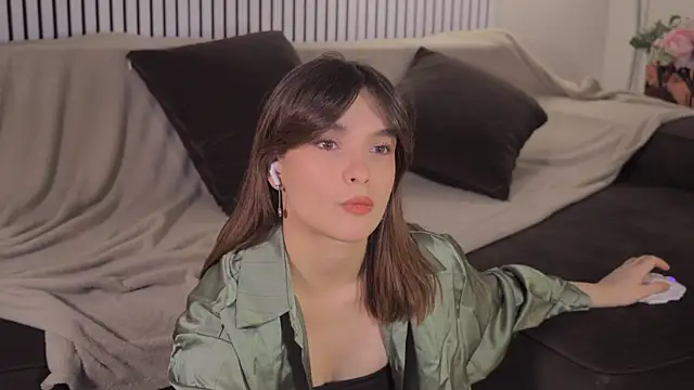 Bella Alita online show from April 11, 2026, 8:13 pm