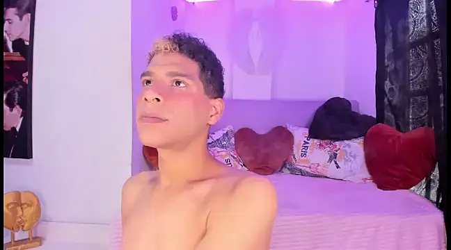 Ethan Boyy online show from February 12, 2025, 5:05 pm