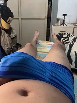 alejo5288 online show from April 1, 2026, 2:56 am