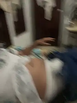 alejo5288 online show from April 7, 2026, 2:06 pm