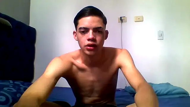 Latinos 2001 online show from June 2, 2026, 2:30 pm