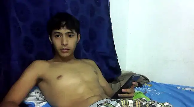 Snapshot of Sm1thXx chatting on January 26, 2025, 7:42 am Sm1thXx online show from January 26, 2025, 7:42 am