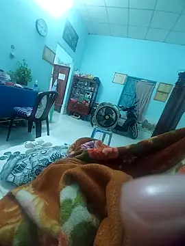 Snapshot of KisSsu chatting on December 4, 2025, 2:10 am KisSsu online show from December 4, 2025, 2:10 am