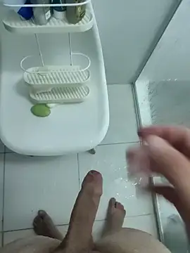 kzzix online show from December 20, 2025, 2:40 am