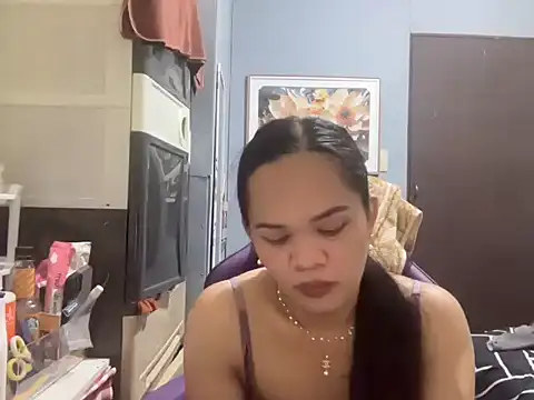 Snapshot of SophiaCourthaway chatting on November 15, 2025, 11:32 pm SophiaCourthaway online show from November 15, 2025, 11:32 pm