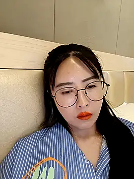 Snapshot of lilandi0521 chatting on March 21, 2025, 5:21 am lilandi0521 online show from March 21, 2025, 5:21 am