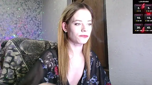 Snapshot of LauraBlan chatting on February 26, 2025, 8:22 pm LauraBlan online show from February 26, 2025, 8:22 pm