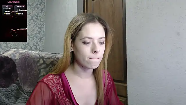 Snapshot of LauraBlan chatting on March 6, 2025, 8:16 pm LauraBlan online show from March 6, 2025, 8:16 pm