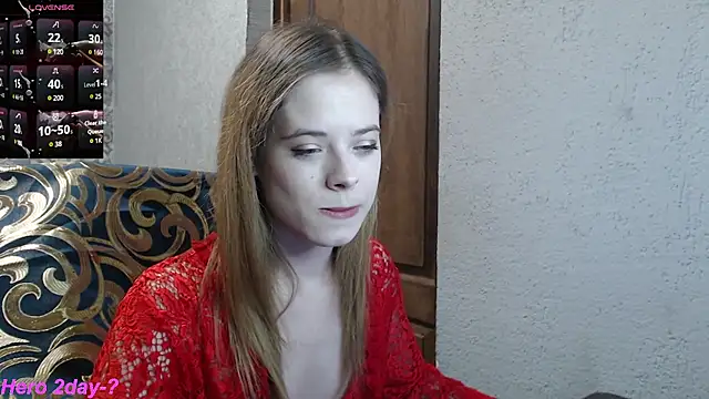 Snapshot of LauraBlan chatting on March 9, 2025, 8:31 pm LauraBlan online show from March 9, 2025, 8:31 pm