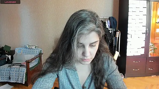  Roselina  online show from June 15, 2026, 9:22 am
