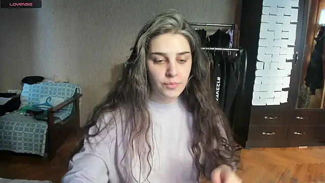  Roselina  online show from June 29, 2026, 3:34 pm