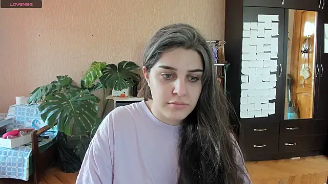  Roselina  online show from July 11, 2026, 7:44 am