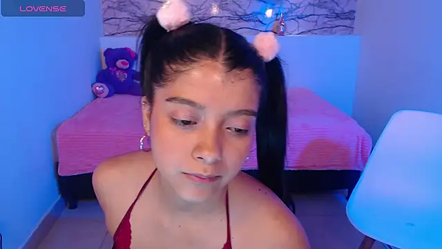 IslaBlaze online show from February 7, 2025, 2:58 pm