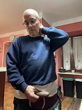 Snapshot of sempreilmio2 chatting on January 29, 2025, 6:39 pm sempreilmio2 online show from January 29, 2025, 6:39 pm