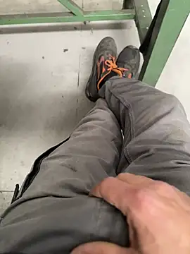 Snapshot of sempreilmio2 chatting on February 18, 2025, 11:55 am sempreilmio2 online show from February 18, 2025, 11:55 am