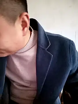 swg176 online show from March 12, 2025, 9:23 am