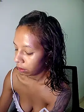 Snapshot of Miss_sparkle00 chatting on March 20, 2025, 3:34 am Miss sparkle00 online show from March 20, 2025, 3:34 am