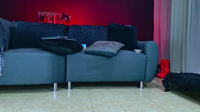 SamaraStone online show from February 19, 2026, 7:43 pm