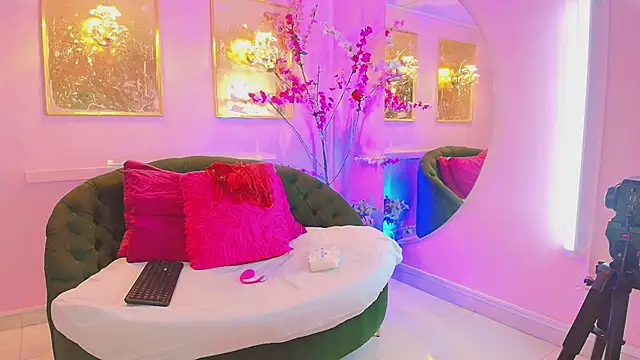 scarlette69 online show from March 3, 2026, 7:31 pm