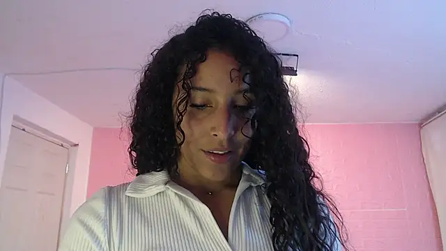 DULCE1609 online show from April 14, 2026, 8:04 pm